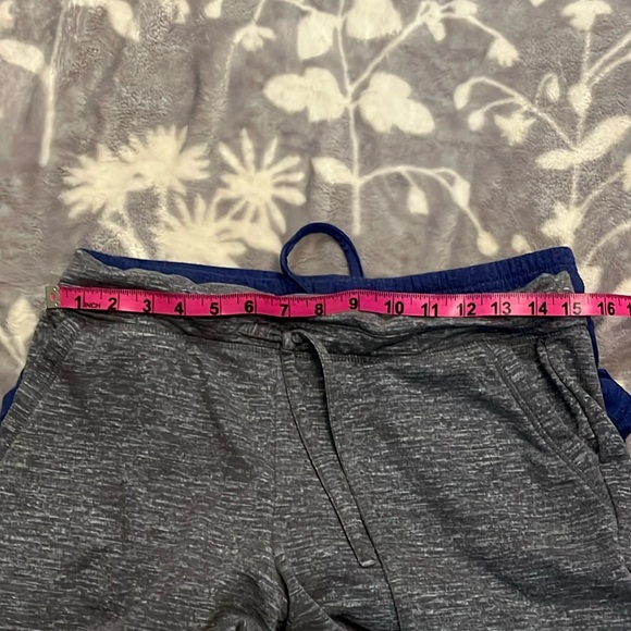 32 degrees heat Shorts Bundle - 2 sweatshirt material/adjustable waist Sz S - Picture 6 of 11